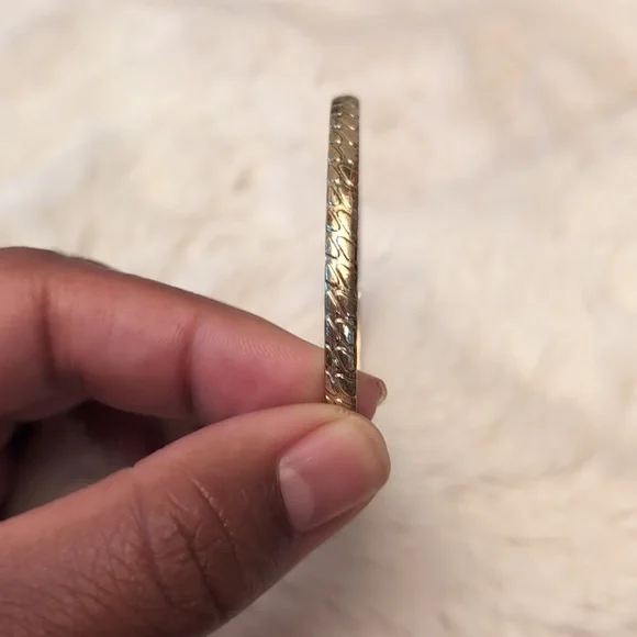 Two Silver Toned Textured Pattern Bangles - Picture 8 of 10